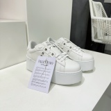 Women 𝑉*𝐴𝐿𝐸𝑁𝑇𝐼𝑁𝑂 Top Sneakers