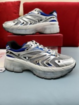Men  𝑉*𝐴𝐿𝐸𝑁𝑇𝐼𝑁𝑂 Top Sneakers