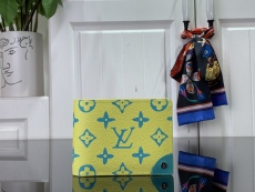 L*ouis V*uitton Top Wallets