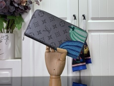 L*ouis V*uitton Top Wallets  10*20*2CM