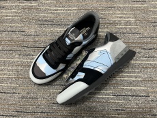 Men Women 𝑉*𝐴𝐿𝐸𝑁𝑇𝐼𝑁𝑂 Top Sneakers