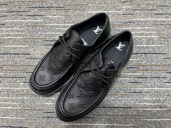 Men L*ouis V*uitton Top Sneaker