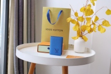 L*ouis V*uitton Top Wallets   7.5*11*1.1CM