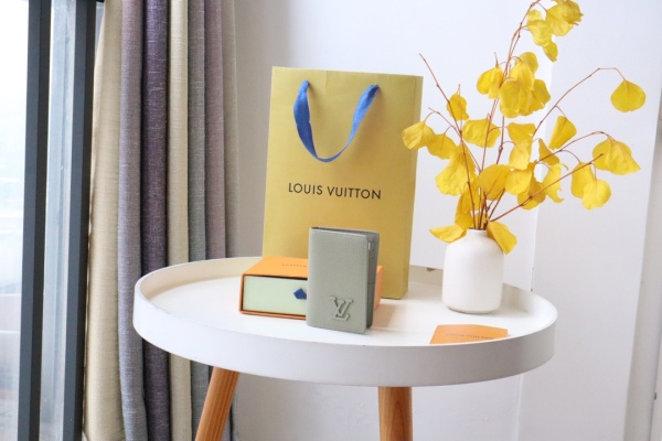 L*ouis V*uitton Top Wallets   7.5*11*1.1CM