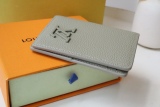 L*ouis V*uitton Top Wallets   7.5*11*1.1CM