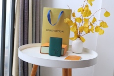 L*ouis V*uitton Top Wallets   7.5*11*1.1CM