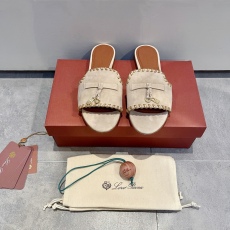 Women L*oro P*iana Top Sandals