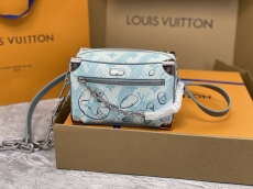 L*ouis V*uitton Bag Top Quality  18.5*13*8CM