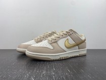 N*ike Dunk Low Gold Swoosh DX5930-001