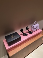 Women V*ersace Top Sandals