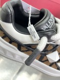 Men Women 𝑉*𝐴𝐿𝐸𝑁𝑇𝐼𝑁𝑂 Top Sneakers