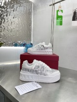 Women 𝑉*𝐴𝐿𝐸𝑁𝑇𝐼𝑁𝑂 Top Sneakers