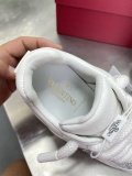 Women 𝑉*𝐴𝐿𝐸𝑁𝑇𝐼𝑁𝑂 Top Sneakers