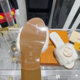 Women  L*ouis V*uitton Top Sandals