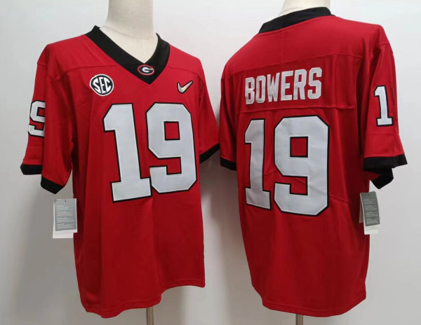 Can customize name and number    more Jerseys please message us on whatsapp for links