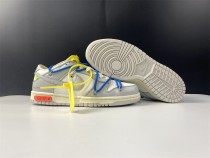 O*ff-W*hite x N*ike Dunk Low