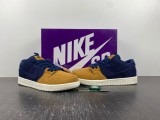 N*ike Dunk Low