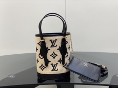 L*ouis V*uitton Top Bag 13*17*9CM