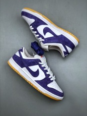 N*ike SB Dunk Low  Court Purple  DV5464 500
