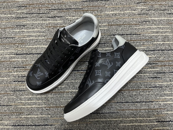 Men  L*ouis V*uitton Top Sneakers