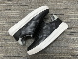 Men  L*ouis V*uitton Top Sneakers