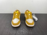 N*ike Dunk Low WMNS “Gold Suede” DV7411-200