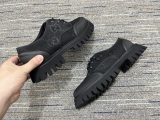 Men Women G*ucci Top Sneaker Message US pics for More products on whatsapp