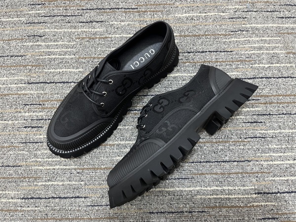 Men Women G*ucci Top Sneaker Message US pics for More products on whatsapp