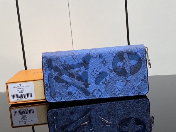 L*ouis V*uitton Top Wallets