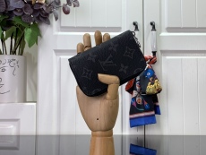 L*ouis V*uitton Top Wallets 7*11*2CM