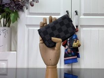 L*ouis V*uitton Top Wallets 7*11*2CM