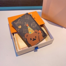 L*ouis V*uitton Top Wallets