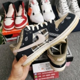 T*ravis S*cott x N*ike SB Dunk Low CT5053-001