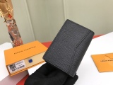 L*ouis V*uitton Top Wallets   11*7CM