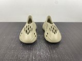Y*eezy Foam Runner STONE SALT  GV6840