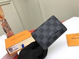 L*ouis V*uitton Top Wallets   11*7CM