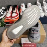 Y*eezy 350 Boost V2  Beluga 2.0  AH2203