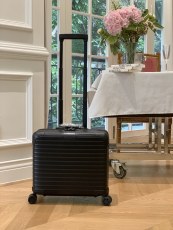 Luggage   ask price on whatsapp