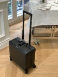 Luggage   ask price on whatsapp