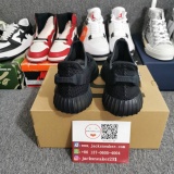 Y*eezy Boost 350 V2 Onyx HQ4540
