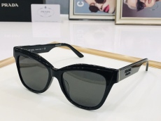P*rada Glasses Top Quality