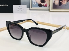 P*rada Glasses Top Quality