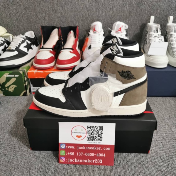 Air Jordan 1 High OG Dark Mocha  555088-105