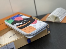 L*ouis V*uitton Top Wallets   10*19*2CM
