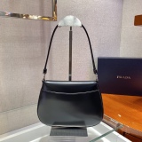 P*rada Bag Top Quality  23*18*4CM