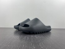 Y*eezy Slide ID2350