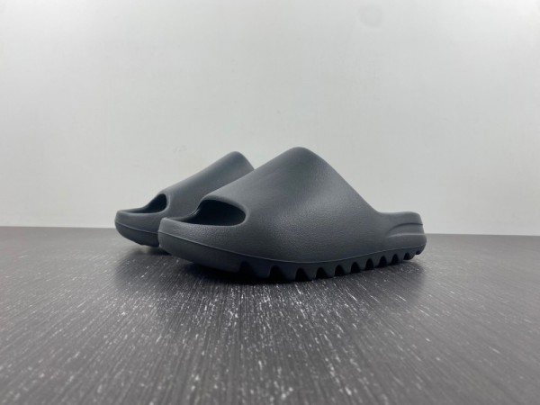 Y*eezy Slide ID2350