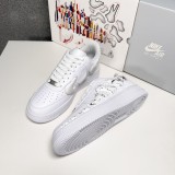 Men  L*ouis V*uitton Top Sneakers