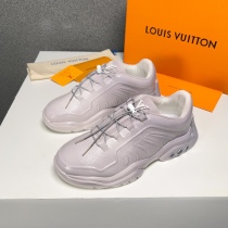 Men  L*ouis V*uitton Top Sneakers