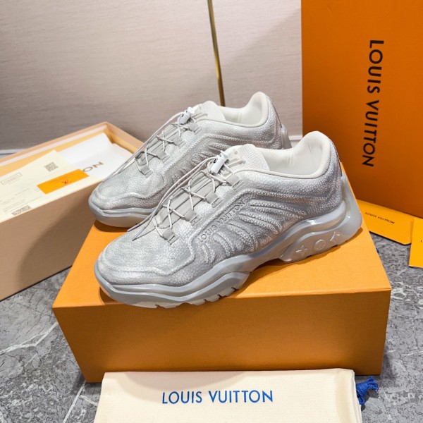 Men  L*ouis V*uitton Top Sneakers